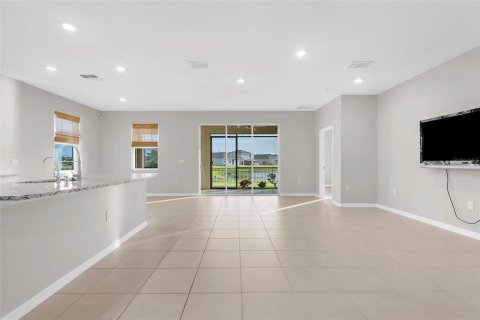 Casa en alquiler en Bradenton, Florida, 4 dormitorios, 189.99 m2 № 1914852 - foto 15