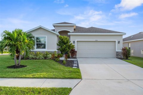 Casa en alquiler en Bradenton, Florida, 4 dormitorios, 189.99 m2 № 1914852 - foto 1