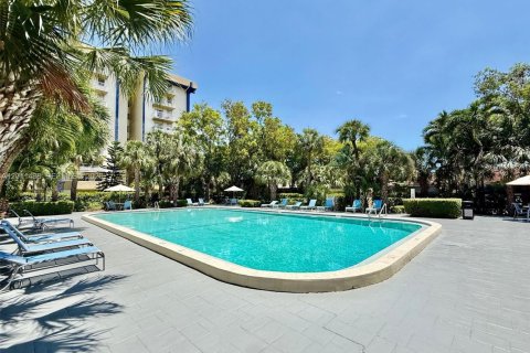 Condo in Miami, Florida, 1 bedroom  № 2075207 - photo 12