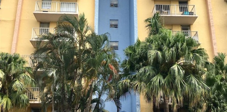 Condo in Miami, Florida, 1 bedroom  № 2075207