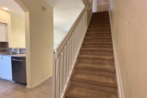 Touwnhouse à louer à Miramar, Floride: 2 chambres, 96.34 m2 № 2274311 - photo 13