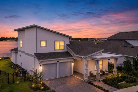 Casa en venta en Orlando, Florida, 5 dormitorios, 284.28 m2 № 2208283 - foto 2