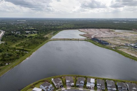 Casa en venta en Orlando, Florida, 5 dormitorios, 284.28 m2 № 2208283 - foto 6