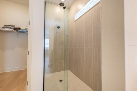 Casa en venta en Orlando, Florida, 5 dormitorios, 284.28 m2 № 2208283 - foto 21