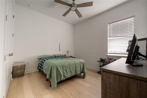 Casa en venta en Orlando, Florida, 5 dormitorios, 284.28 m2 № 2208283 - foto 29