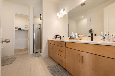Casa en venta en Orlando, Florida, 5 dormitorios, 284.28 m2 № 2208283 - foto 19