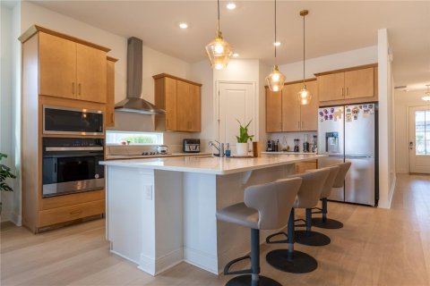 Casa en venta en Orlando, Florida, 5 dormitorios, 284.28 m2 № 2208283 - foto 7