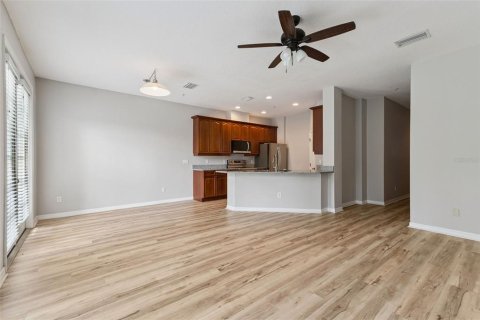 Touwnhouse à vendre à Winter Springs, Floride: 2 chambres, 144.74 m2 № 2373163 - photo 15