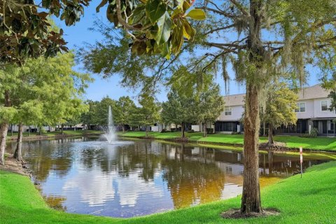 Touwnhouse à vendre à Winter Springs, Floride: 2 chambres, 144.74 m2 № 2373163 - photo 10