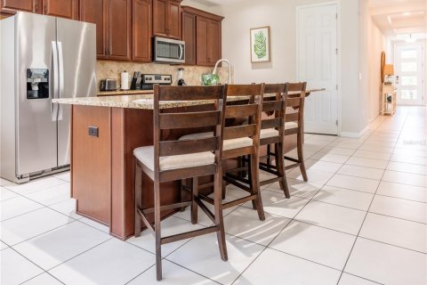 Casa en venta en Kissimmee, Florida, 6 dormitorios, 277.5 m2 № 1750826 - foto 14