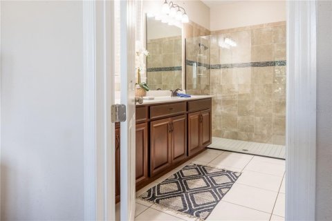 Casa en venta en Kissimmee, Florida, 6 dormitorios, 277.5 m2 № 1750826 - foto 25