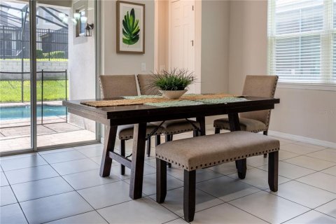 Casa en venta en Kissimmee, Florida, 6 dormitorios, 277.5 m2 № 1750826 - foto 18