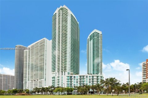 Купить кондоминиум в Майами, Флорида 2 спальни, 107.95м2, № 1694972 - фото 15
