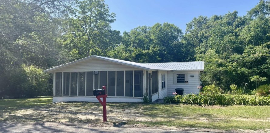 Villa ou maison à De Funiak Springs, Floride 3 chambres, 102.01 m2 № 560962