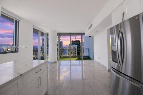 Condo in Miami, Florida, 2 bedrooms  № 2067642 - photo 7