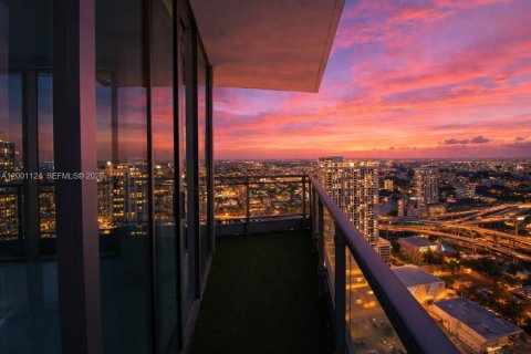 Condo in Miami, Florida, 2 bedrooms  № 2067642 - photo 6