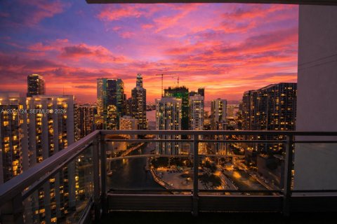 Condo in Miami, Florida, 2 bedrooms  № 2067642 - photo 5