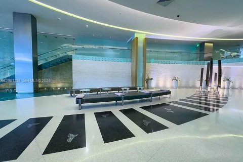 Condo in Miami, Florida, 2 bedrooms  № 2067642 - photo 20