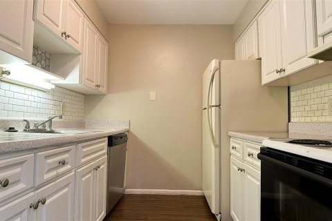 Condominio en alquiler en Tampa, Florida, 1 dormitorio, 70.61 m2 № 1784966 - foto 5