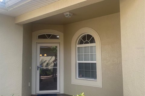 House in Winter Haven, Florida 2 bedrooms, 114.36 sq.m. № 1446775 - photo 2