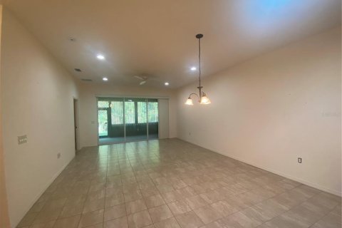 House in Winter Haven, Florida 2 bedrooms, 114.36 sq.m. № 1446775 - photo 12