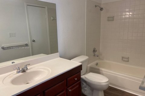 Copropriété à louer à Coral Springs, Floride: 1 chambre, 88.26 m2 № 1964532 - photo 8