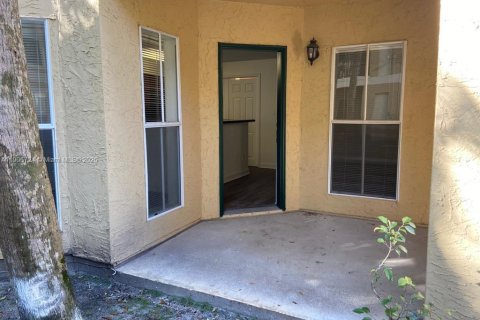 Copropriété à louer à Coral Springs, Floride: 1 chambre, 88.26 m2 № 1964532 - photo 12