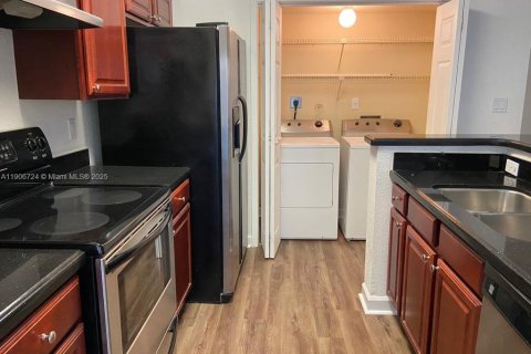 Copropriété à louer à Coral Springs, Floride: 1 chambre, 88.26 m2 № 1964532 - photo 3