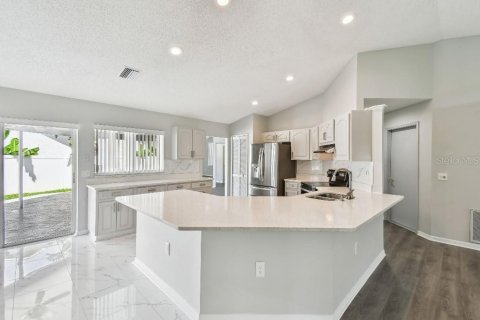 Casa en venta en Tarpon Springs, Florida, 4 dormitorios, 194.54 m2 № 2121951 - foto 14