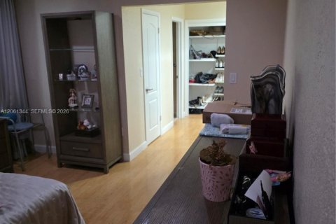 Villa ou maison à vendre à Miami Lakes, Floride: 4 chambres, 183.39 m2 № 2185476 - photo 11