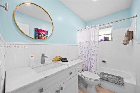 Immobilier commercial à vendre à Pompano Beach, Floride: 211.82 m2 № 2066282 - photo 19