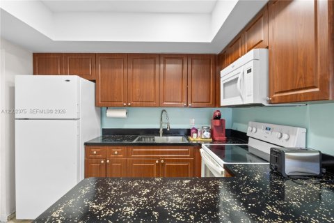 Immobilier commercial à vendre à Pompano Beach, Floride: 211.82 m2 № 2066282 - photo 16