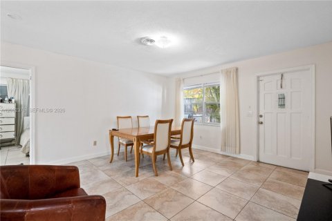 Immobilier commercial à vendre à Pompano Beach, Floride: 211.82 m2 № 2066282 - photo 30