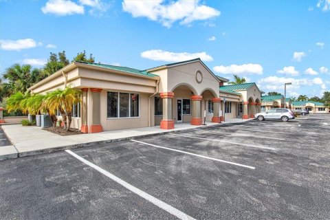 Immobilier commercial à Sarasota, Floride 97.55 m2 № 2141463