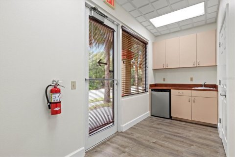 Купить коммерческую недвижимость в Сарасота, Флорида 97.55м2, № 2141463 - фото 18