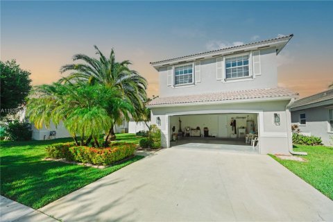 Villa ou maison à vendre à Miramar, Floride: 4 chambres, 242.29 m2 № 1988959 - photo 3