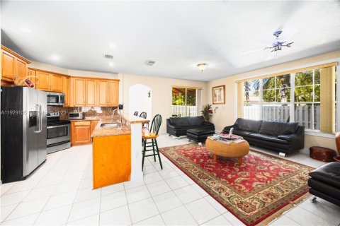 Villa ou maison à vendre à Miramar, Floride: 4 chambres, 242.29 m2 № 1988959 - photo 7