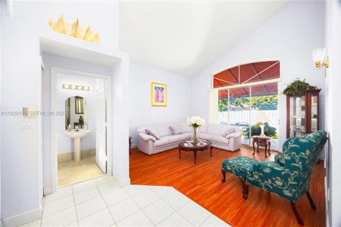 Villa ou maison à vendre à Miramar, Floride: 4 chambres, 242.29 m2 № 1988959 - photo 16