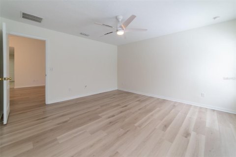 House in Davenport, Florida 3 bedrooms, 147.62 sq.m. № 2131816 - photo 2