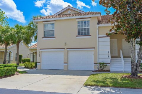 Condo in Bradenton, Florida, 2 bedrooms  № 1759532 - photo 1