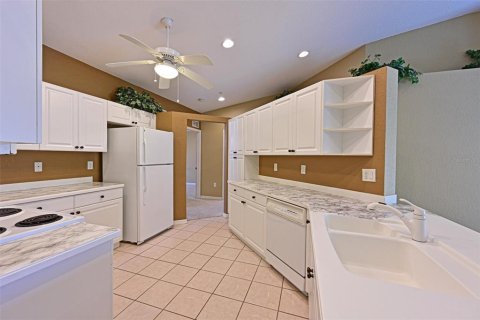 Condo in Bradenton, Florida, 2 bedrooms  № 1759532 - photo 6