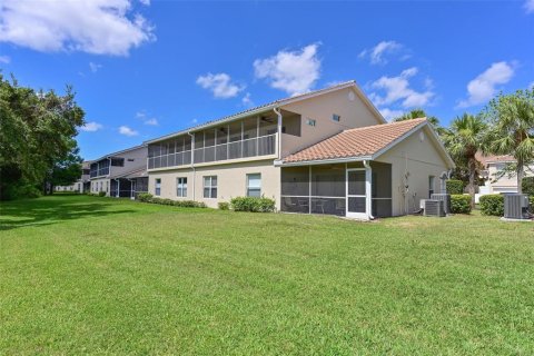 Condo in Bradenton, Florida, 2 bedrooms  № 1759532 - photo 17