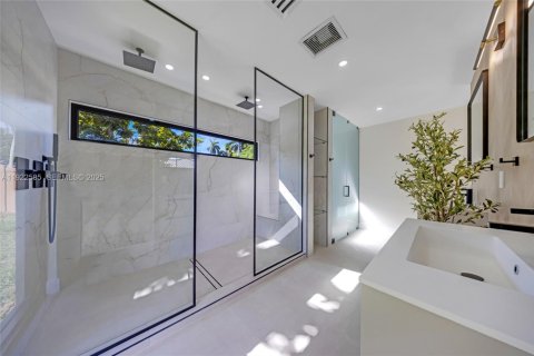 Villa ou maison à vendre à Palmetto Bay, Floride: 4 chambres, 229.1 m2 № 1976690 - photo 22