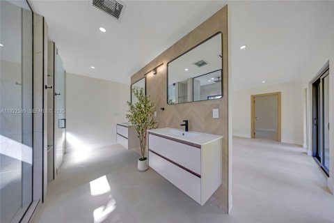 Villa ou maison à vendre à Palmetto Bay, Floride: 4 chambres, 229.1 m2 № 1976690 - photo 23