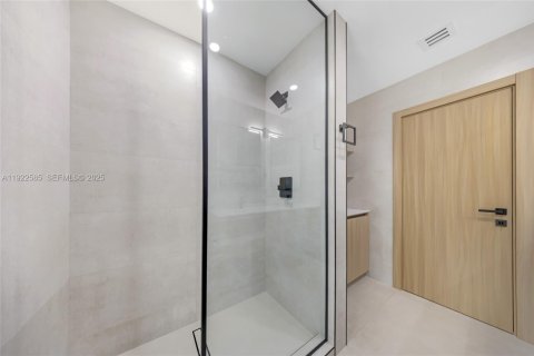 Villa ou maison à vendre à Palmetto Bay, Floride: 4 chambres, 229.1 m2 № 1976690 - photo 28