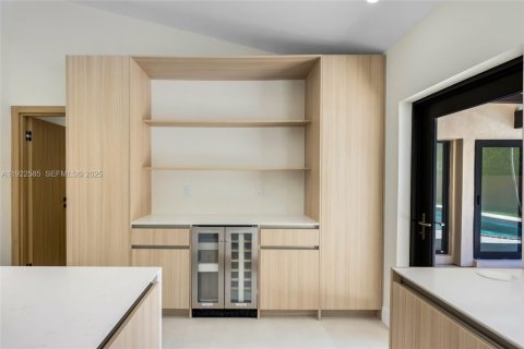 Villa ou maison à vendre à Palmetto Bay, Floride: 4 chambres, 229.1 m2 № 1976690 - photo 19