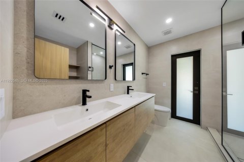 Villa ou maison à vendre à Palmetto Bay, Floride: 4 chambres, 229.1 m2 № 1976690 - photo 27