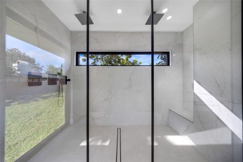 Villa ou maison à vendre à Palmetto Bay, Floride: 4 chambres, 229.1 m2 № 1976690 - photo 26