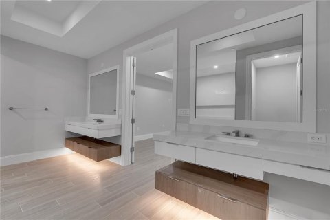 Copropriété à vendre à Sarasota, Floride: 3 chambres, 385.92 m2 № 2266542 - photo 20