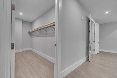 Copropriété à vendre à Sarasota, Floride: 3 chambres, 385.92 m2 № 2266542 - photo 18